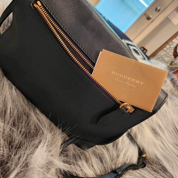 Authentic Burberry Bag. Check the code and you can authenticate. - Picture 11 of 17